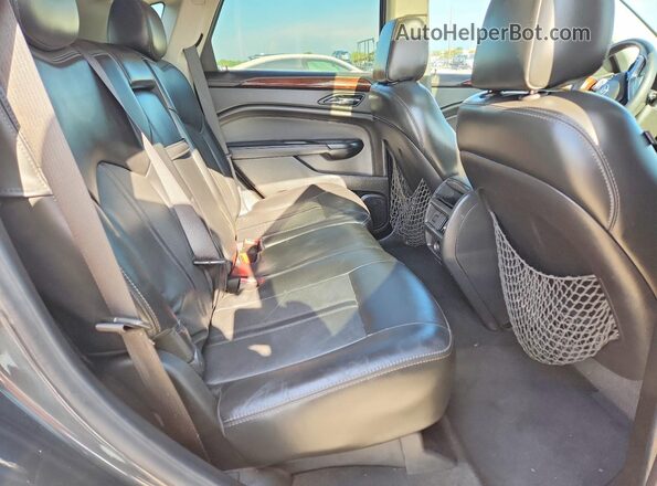 3GYFNBE37GS548942 2016 CADILLAC SRX Gray უკანა სალონის ხედი