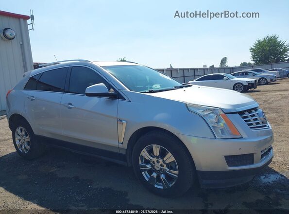 3GYFNBE38GS582341 2016 CADILLAC SRX Серебряный Вид задней части салона
