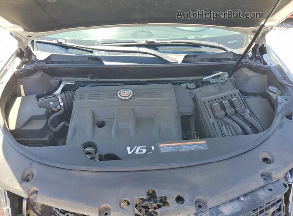 3GYFNBE3XGS567517 2016 CADILLAC SRX Серебряный Вид подкапотного пространства