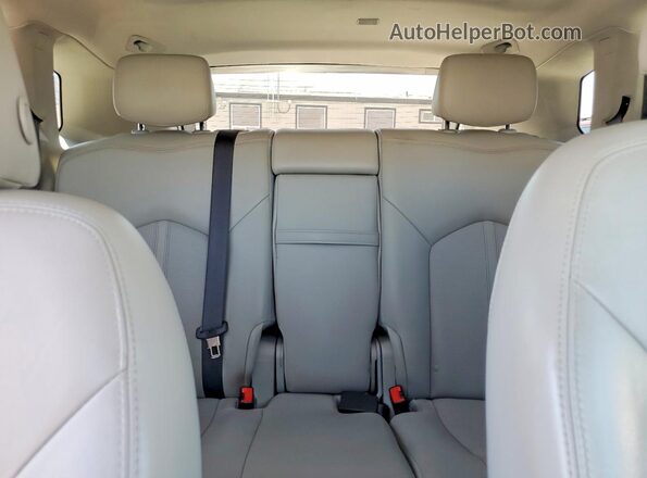 3GYFNBE3XGS567517 2016 CADILLAC SRX Серебряный Вид задних сидений