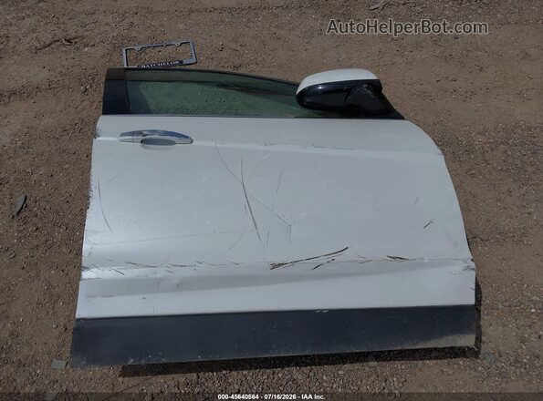 3GYFNCE34GS575084 2016 CADILLAC SRX Белый Вид панели приборов