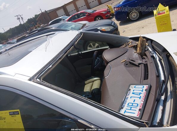 3GYFNDE33GS560548 2016 CADILLAC SRX Белый Вид спереди
