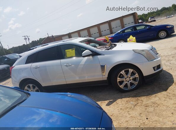 3GYFNDE33GS560548 2016 CADILLAC SRX Белый Вид задней части салона