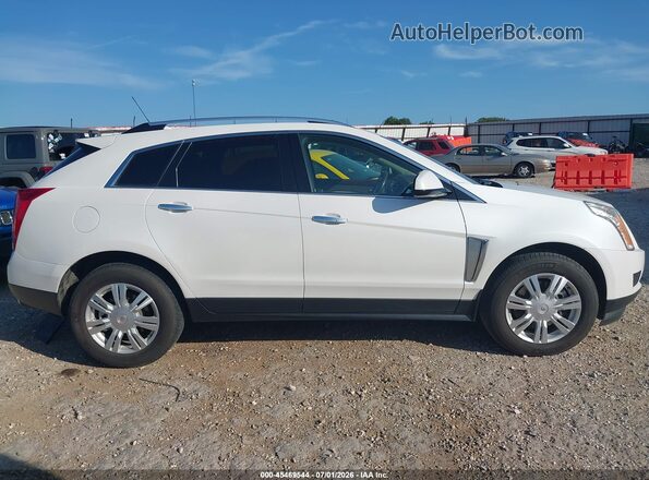 3GYFNEE35GS506738 2016 CADILLAC SRX White Rear interior view