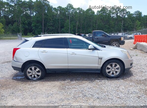 3GYFNEE35GS579723 2016 CADILLAC SRX Silver Вид задньої частини салону