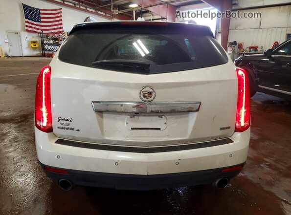3GYFNEE37GS535724 2016 CADILLAC SRX Cream Rear view