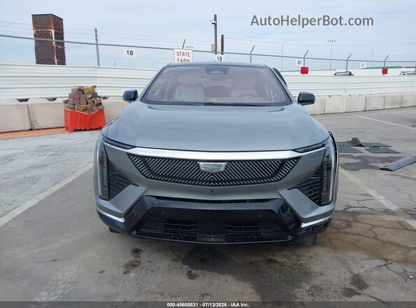 3GYK3BMR1SS236635 2025 CADILLAC OPTIQ Silver უკანა სალონის ხედი