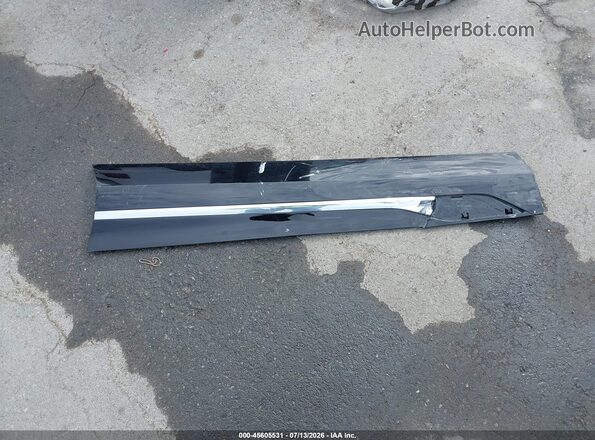 3GYK3BMR1SS236635 2025 CADILLAC OPTIQ Silver ხელსაწყოთა პანელის ხედი