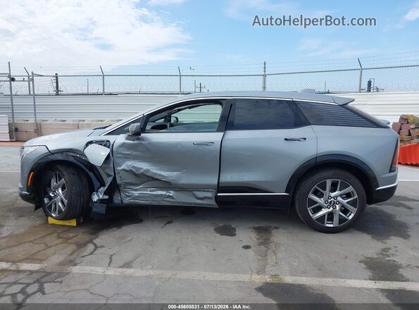 3GYK3BMR1SS236635 2025 CADILLAC OPTIQ Silver 