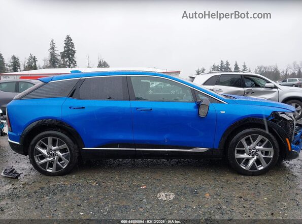 3GYK3DMR5SS236116 2025 CADILLAC OPTIQ Blue სალონის 360-გრადუსიანი ხედი