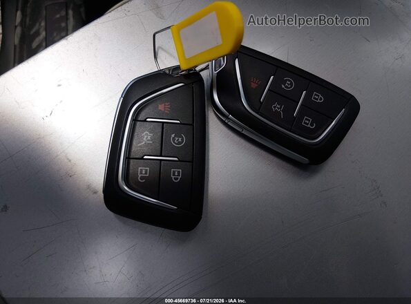 3GYK3DMR8SS222470 2025 CADILLAC OPTIQ Light Blue Вид панели приборов