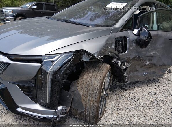 3GYK3DMR8SS222470 2025 CADILLAC OPTIQ Light Blue Вид спереди
