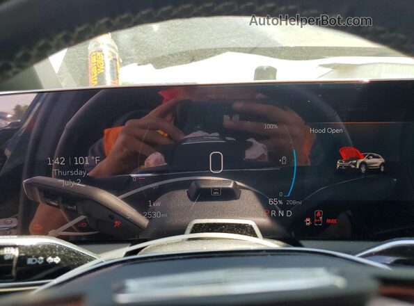 3GYK3EM45TS134794 2026 CADILLAC OPTIQ Черный Вид щитка приборов