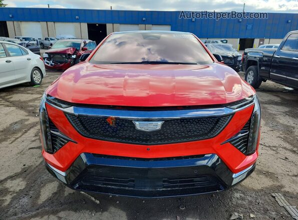 3GYK3EMR9SS264815 2025 CADILLAC OPTIQ Orange Front view