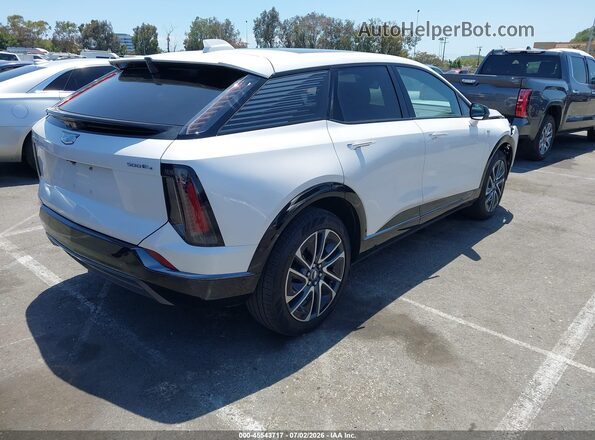 3GYK3GMR2SS207139 2025 CADILLAC OPTIQ Белый Задняя правая четверть