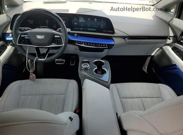 3GYK3GMR4SS158591 2025 CADILLAC OPTIQ White წინა პანელის ხედი