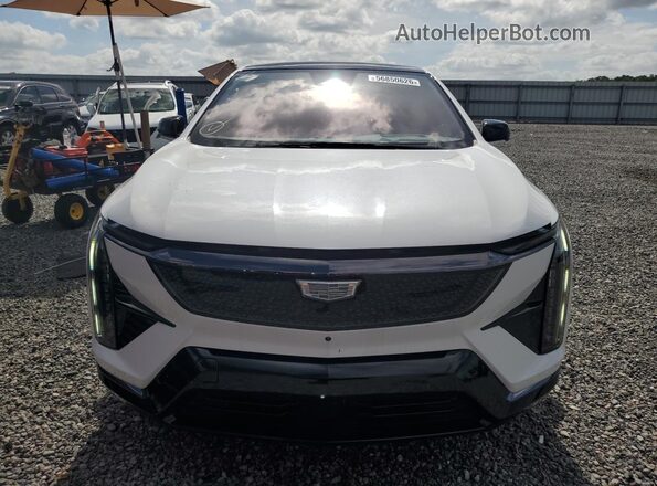 3GYK3GMR4SS158591 2025 CADILLAC OPTIQ White წინა ხედი