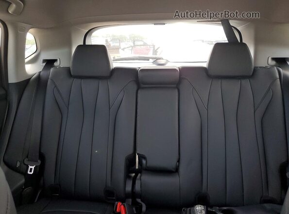 3HDSA1H39TM703350 2026 ACURA ADX Silver Rear seats view