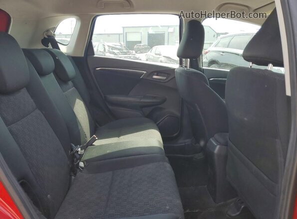 3HGGK5G58HM707848 2017 HONDA FIT Red Widok tylnych siedzeń