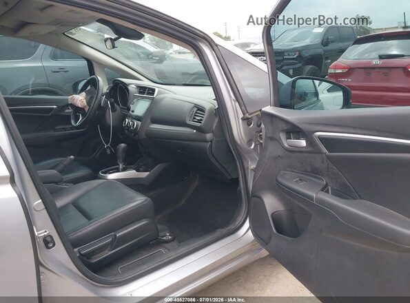 3HGGK5H01KM714179 2019 HONDA FIT Серебряный Вид салона спереди