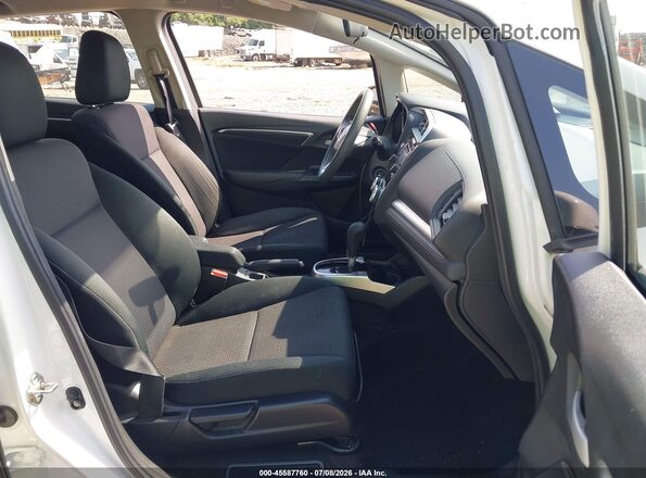 3HGGK5H42JM734619 2018 HONDA FIT White Սալոնի դիմացի տեսք