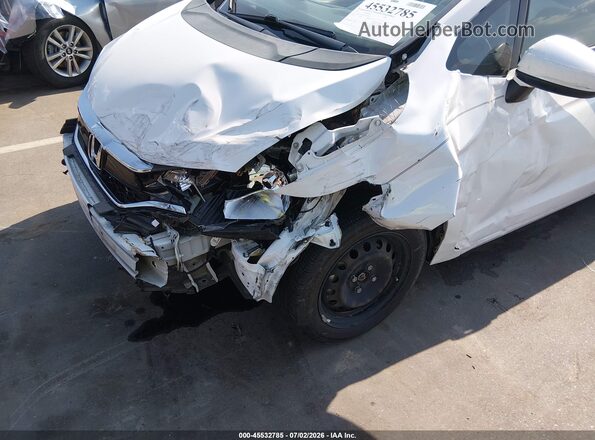 3HGGK5H42KM743578 2019 HONDA FIT White Դիմացի տեսք