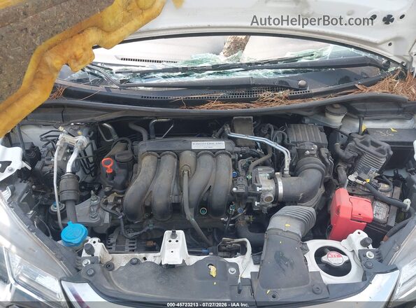 3HGGK5H45KM744174 2019 HONDA FIT White Вид ззаду