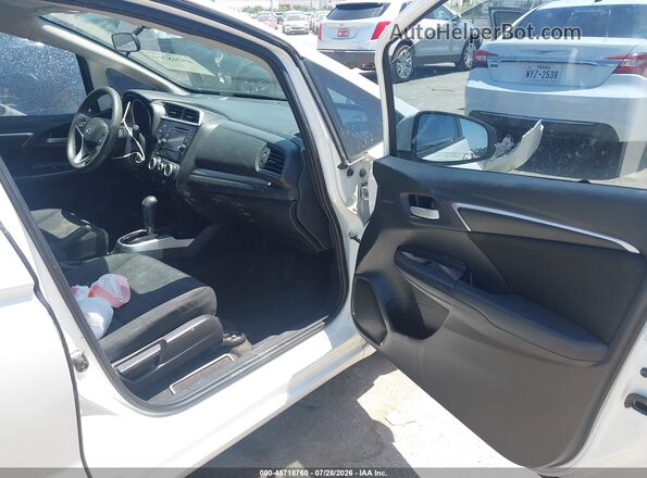 3HGGK5H46KM720725 2019 HONDA FIT White Սալոնի դիմացի տեսք