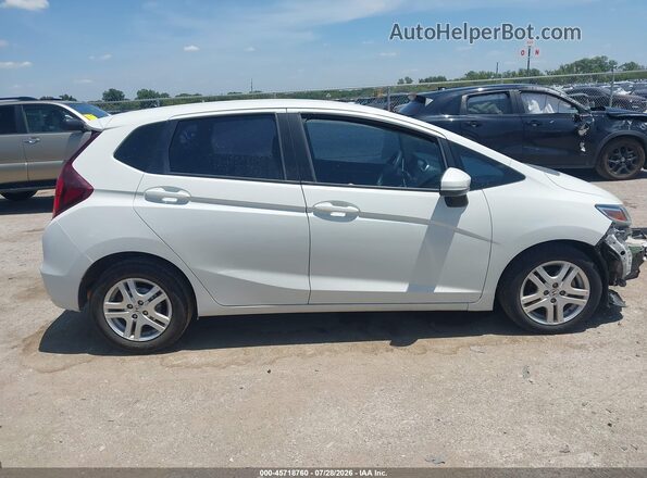 3HGGK5H46KM720725 2019 HONDA FIT White Սալոնի հետևի տեսք