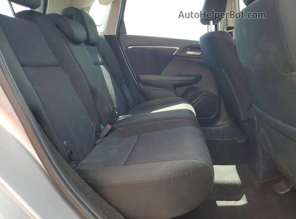 3HGGK5H47KM723830 2019 HONDA FIT Silver უკანა სავარძლების ხედი