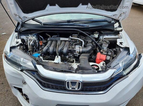 3HGGK5H47KM731586 2019 HONDA FIT White Engine compartment view