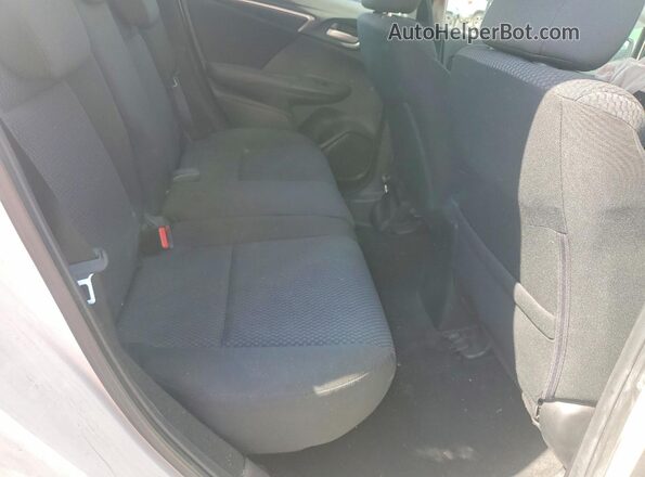 3HGGK5H47KM749635 2019 HONDA FIT White Вид задніх сидінь