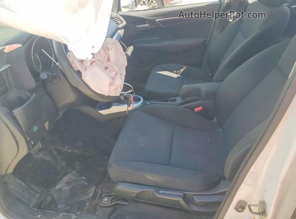 3HGGK5H47KM749635 2019 HONDA FIT White Вид салону спереду
