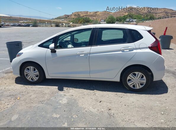 3HGGK5H47KM751997 2019 HONDA FIT White Widok wnętrza 360 stopni