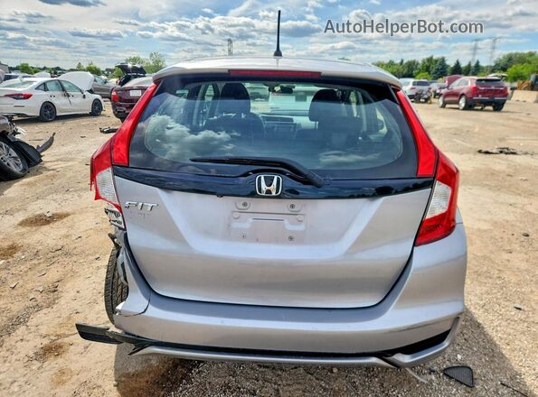 3HGGK5H4XJM702260 2018 HONDA FIT Silver Widok z tyłu