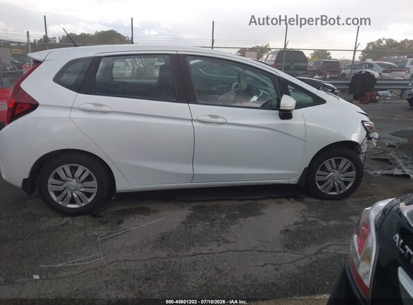 3HGGK5H53HM705472 2017 HONDA FIT Белый Вид задней части салона