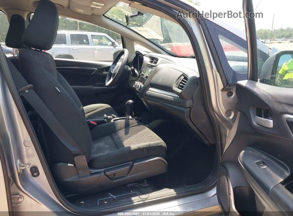 3HGGK5H55HM710804 2017 HONDA FIT Silver წინა სალონის ხედი