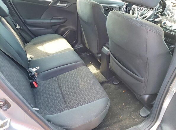 3HGGK5H58HM704012 2017 HONDA FIT Silver Vista de los asientos traseros