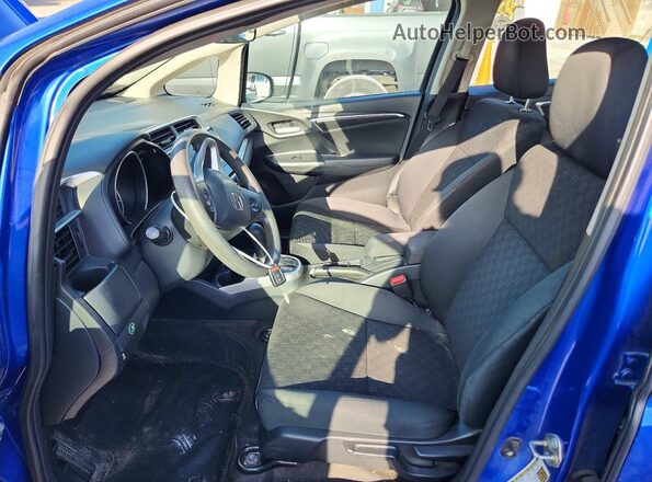 3HGGK5H58HM708075 2017 HONDA FIT Blue წინა სალონის ხედი