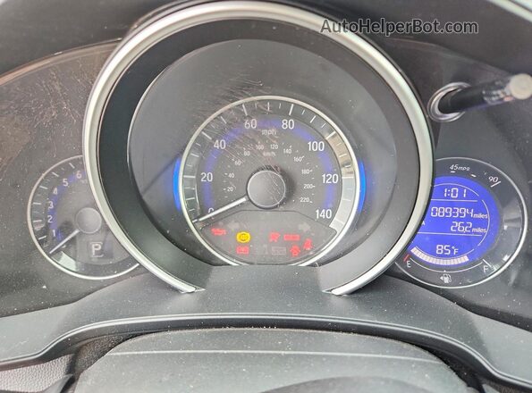 3HGGK5H62JM727512 2018 HONDA FIT Red Вид щитка приладів