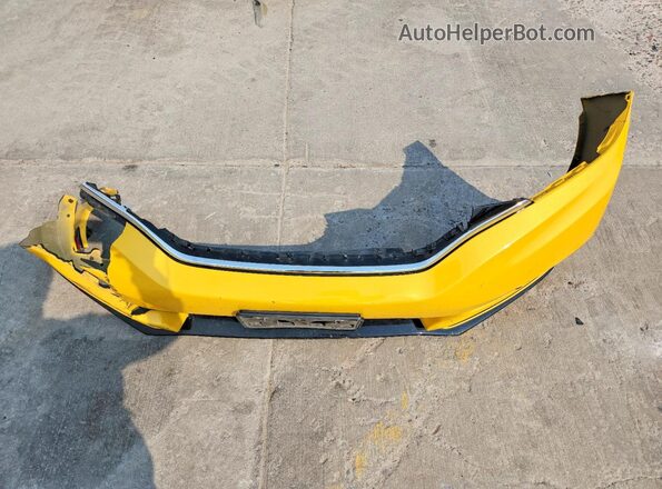 3HGGK5H64JM722196 2018 HONDA FIT Yellow Widok komory silnika