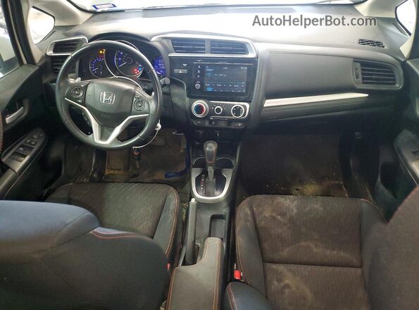 3HGGK5H66JM700264 2018 HONDA FIT White Առջևի վահանակի տեսք