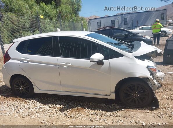 3HGGK5H67KM752813 2019 HONDA FIT White Widok wnętrza 360 stopni