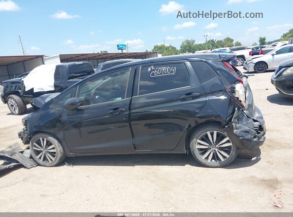 3HGGK5H82KM747648 2019 HONDA FIT Black 