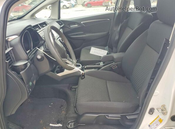 3HGGK5H82LM724002 2020 HONDA FIT Белый Вид салона спереди