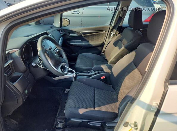 3HGGK5H83JM727438 2018 HONDA FIT White წინა სალონის ხედი
