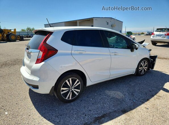 3HGGK5H84JM704489 2018 HONDA FIT Белый Задняя правая четверть