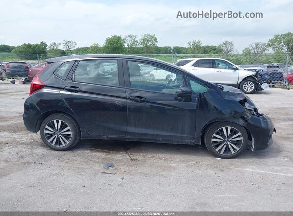 3HGGK5H87JM723974 2018 HONDA FIT Black Вид задньої частини салону