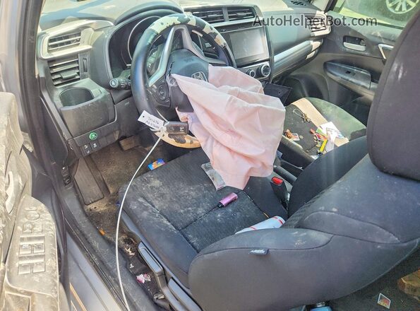 3HGGK5H8XJM701676 2018 HONDA FIT Gray Вид панелі приладів