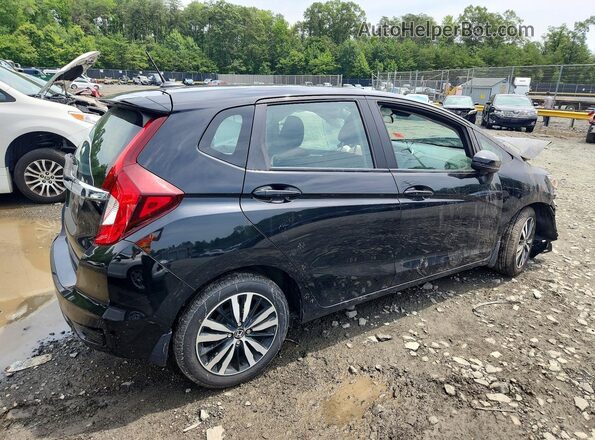 3HGGK5H8XJM716131 2018 HONDA FIT Черный Задняя правая четверть